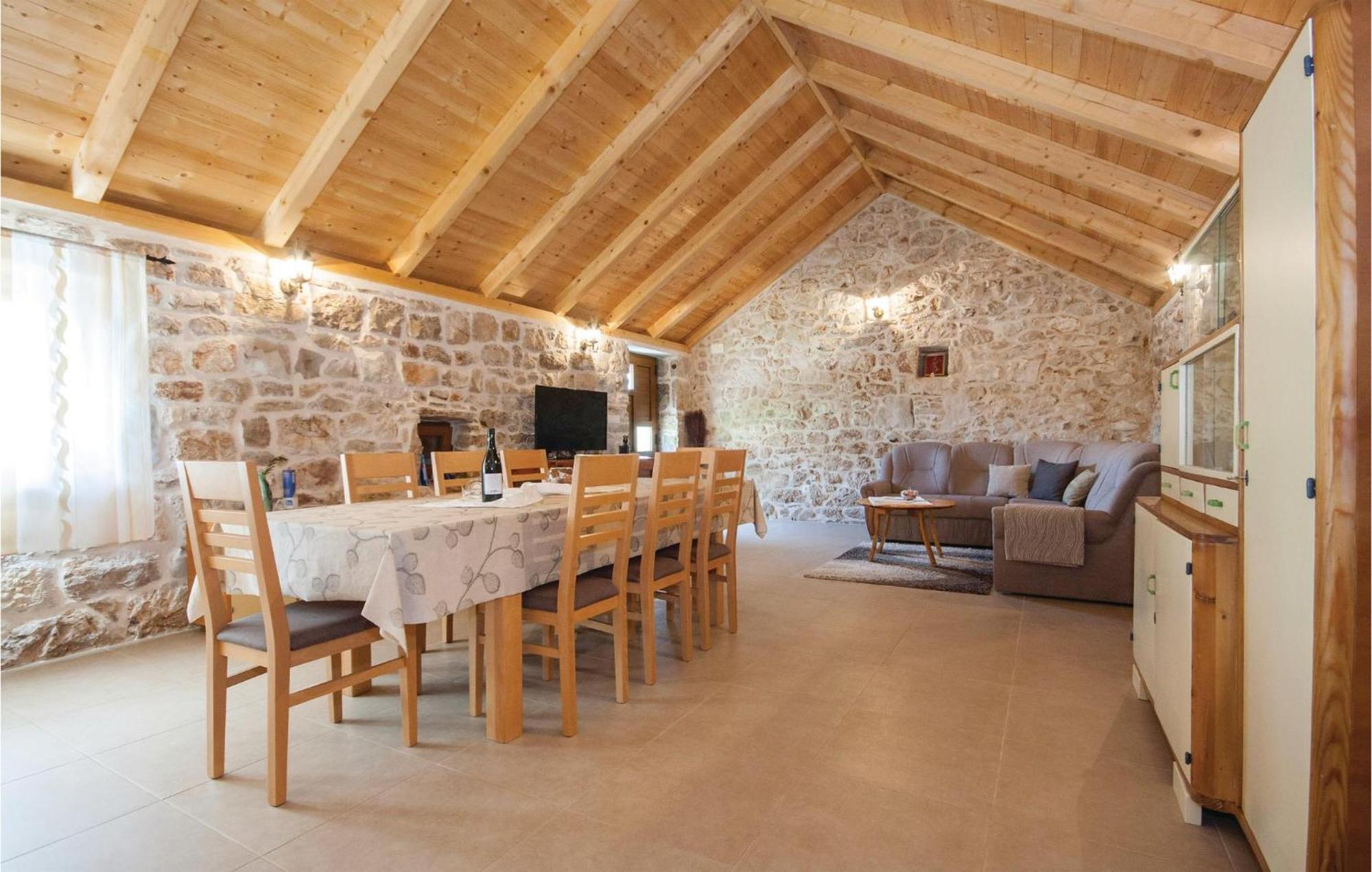 Lovely Home In Lozovac With Wifi Εξωτερικό φωτογραφία