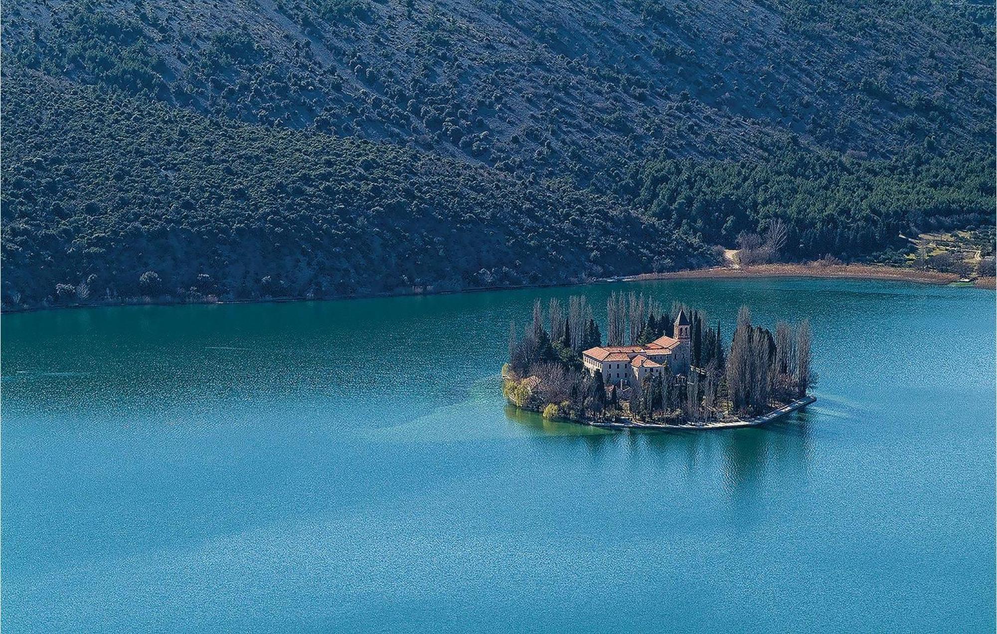 Lovely Home In Lozovac With Wifi Εξωτερικό φωτογραφία