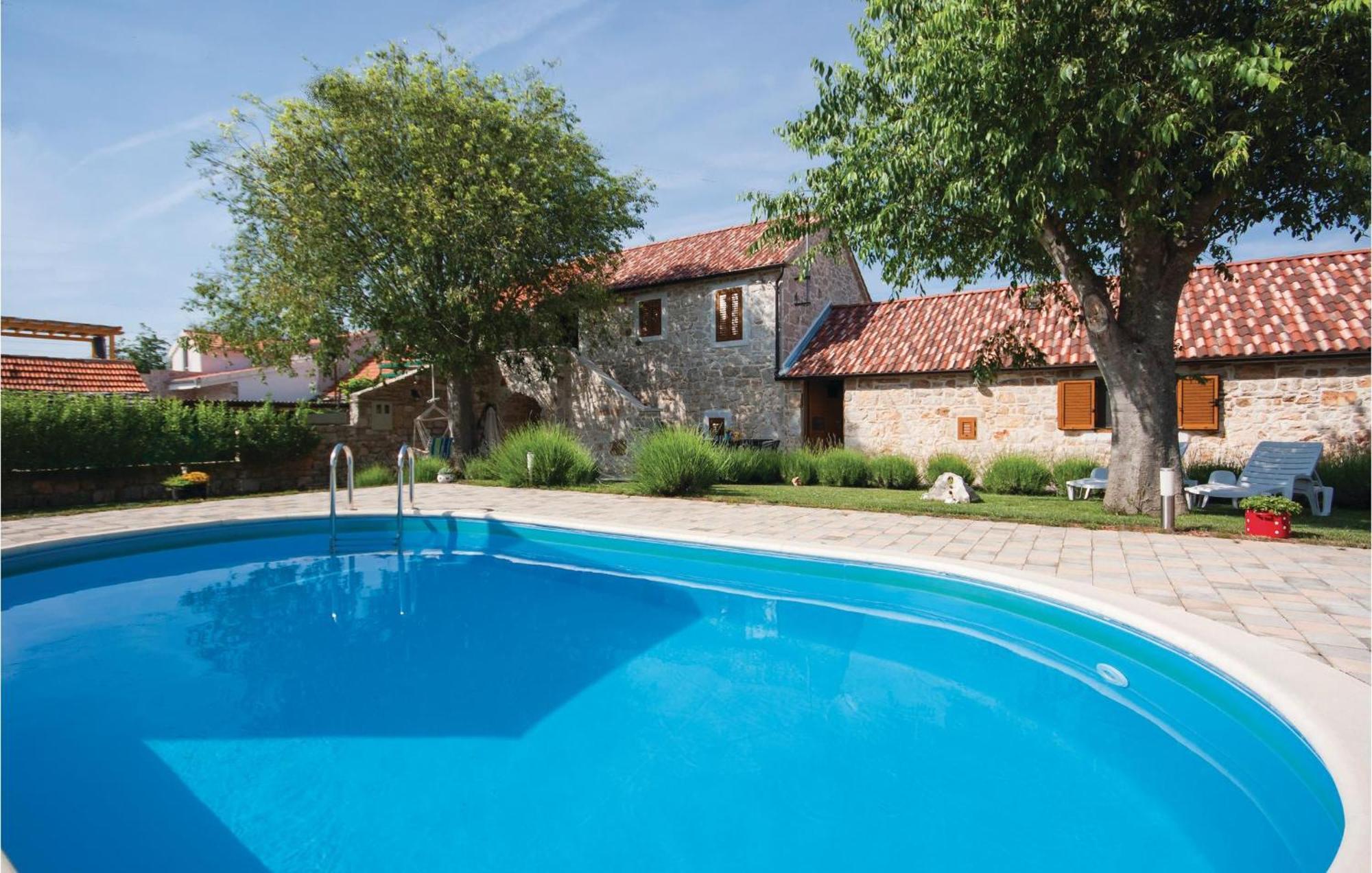 Lovely Home In Lozovac With Wifi Εξωτερικό φωτογραφία